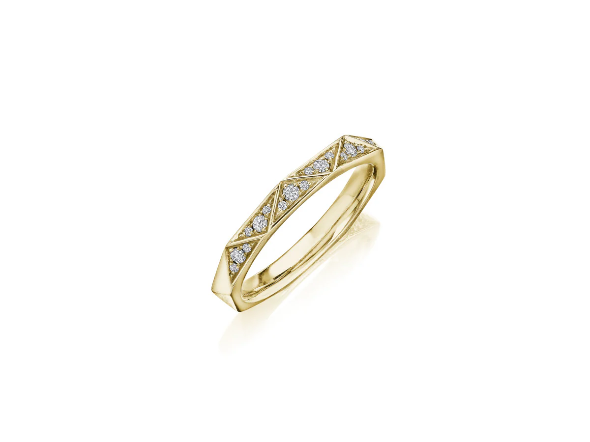 Henri Daussi 18k Yellow Gold Diamond Band