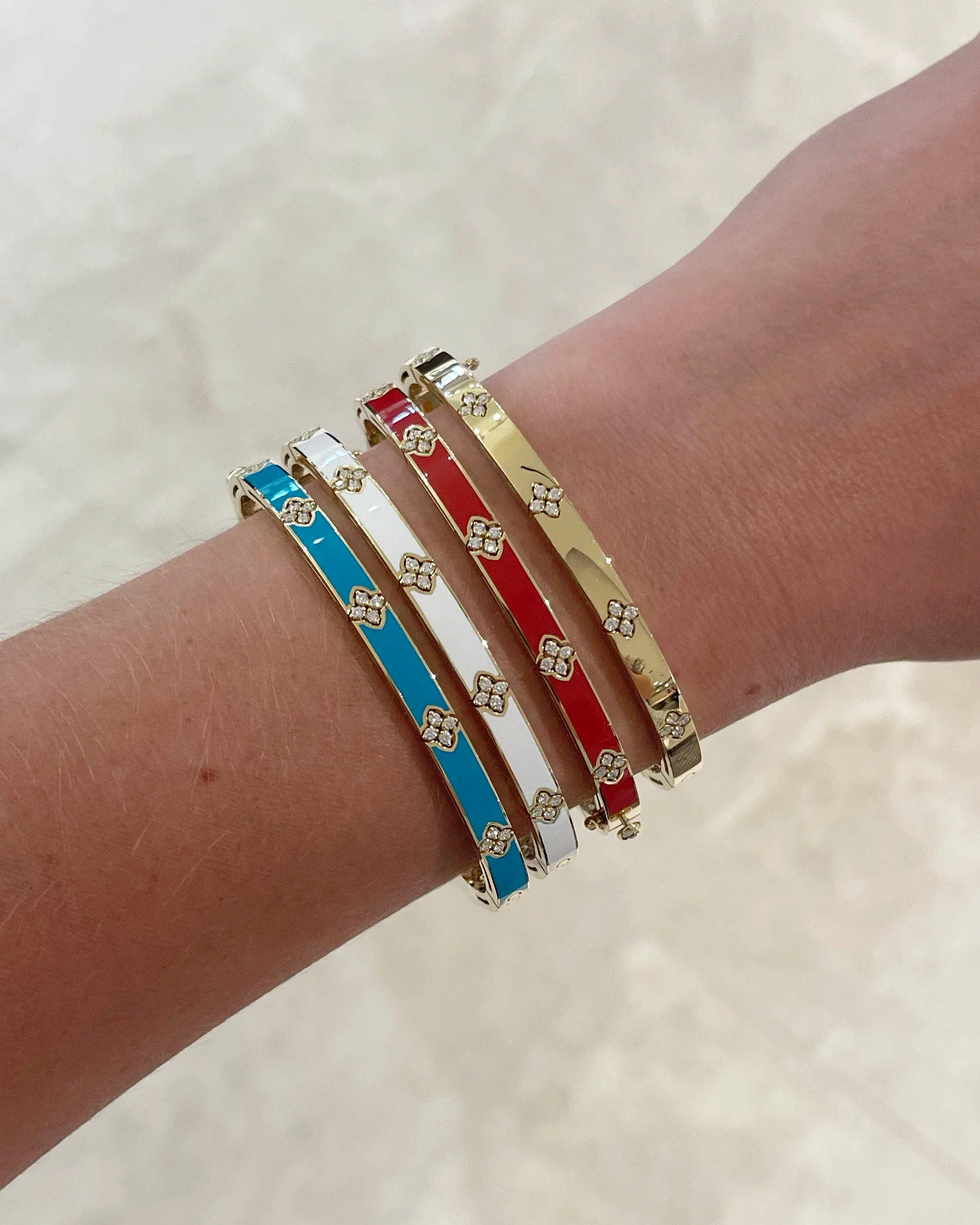 Roberto Coin 18k Yellow Gold Love in Verona Turquoise Enamel Diamond Bangle - Image 2